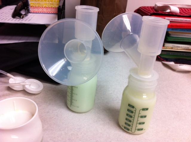 How To Thaw Frozen Breastmilk